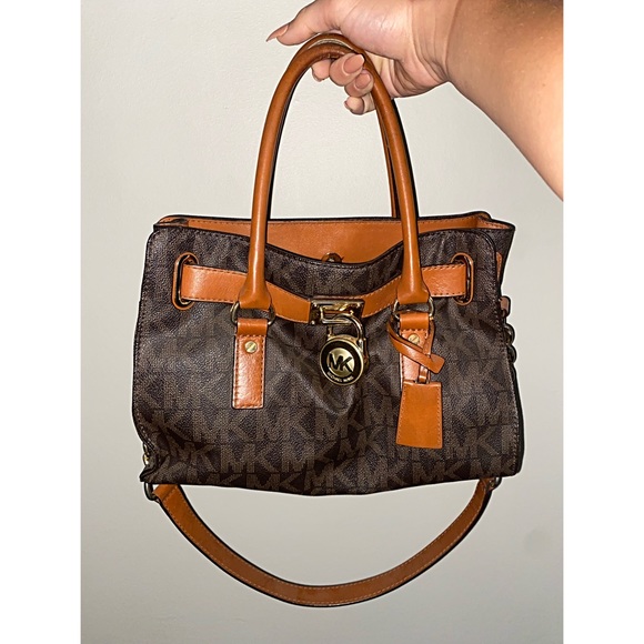 Authentic (used) Michael Kors leather Satchel - Picture 3 of 5